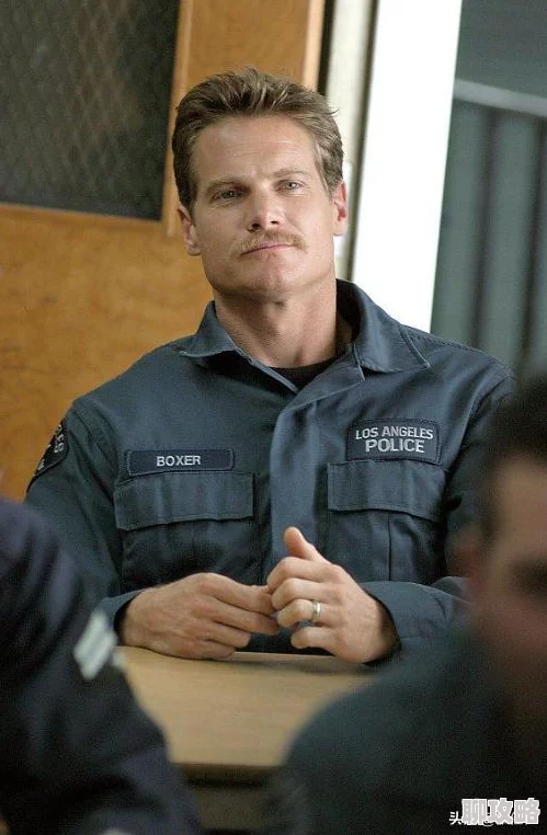 2025年热门玩法解析:守望先锋辅助型狙击手安娜的高效战术与技巧 2025年热门玩法解析:守望先锋辅助型狙击手安娜的高效战术与技巧